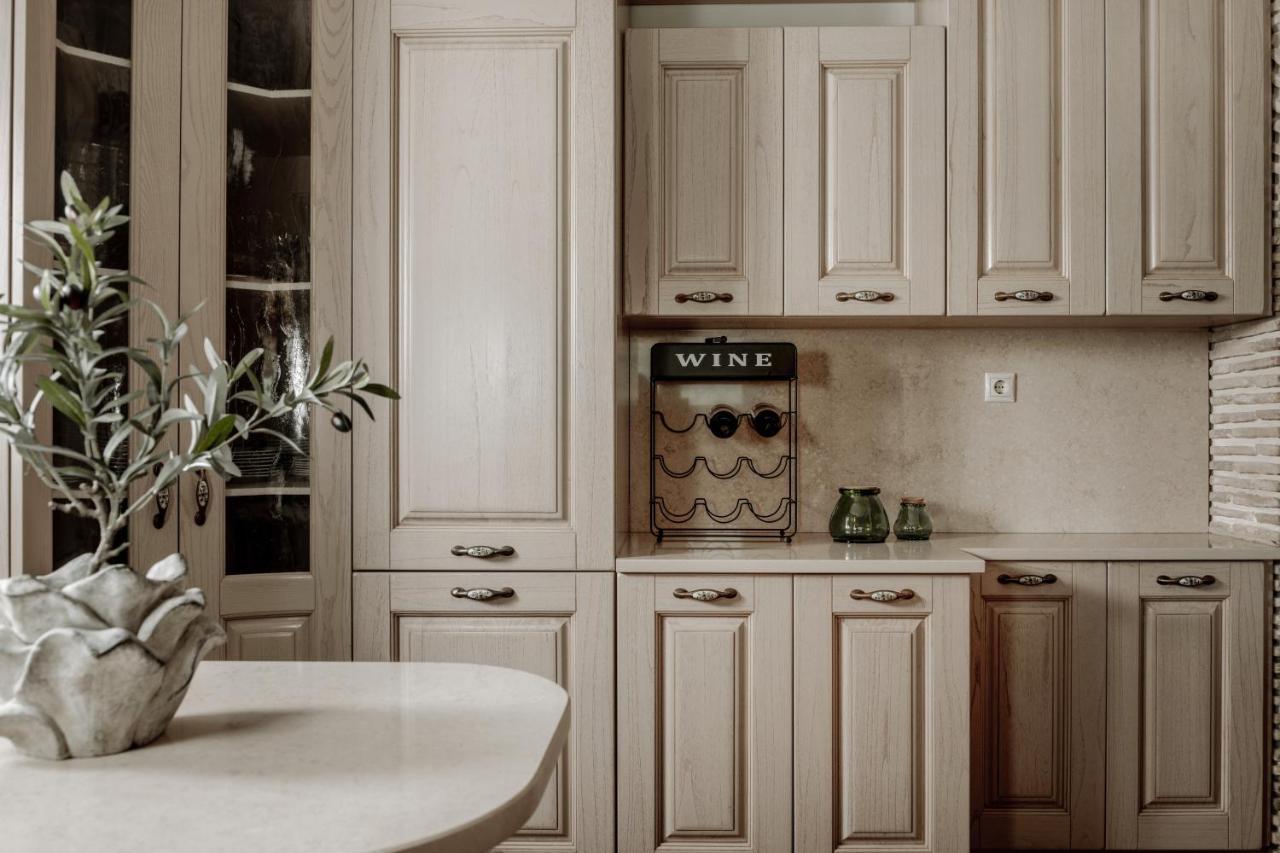Amalthia Villa Mouzákion エクステリア 写真