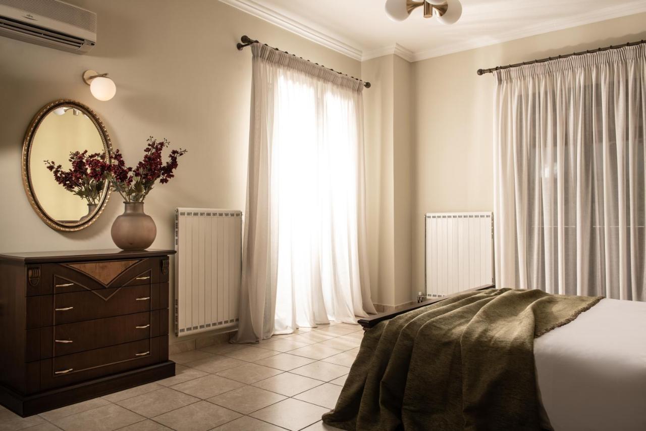 Amalthia Villa Mouzákion エクステリア 写真