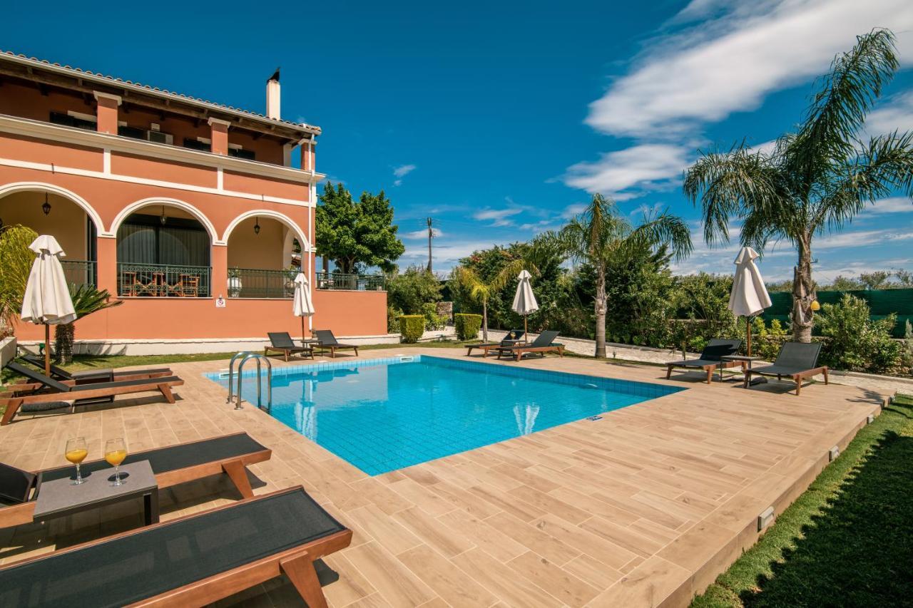 Amalthia Villa Mouzákion エクステリア 写真