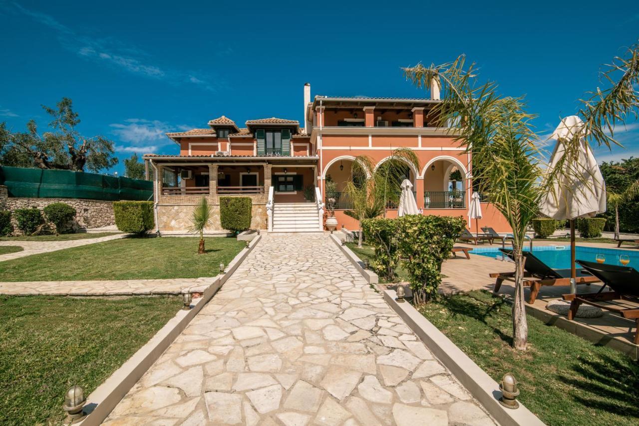 Amalthia Villa Mouzákion エクステリア 写真